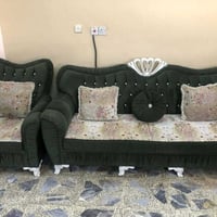 كنب • ١٠ مقاعد • قابل تفاوض