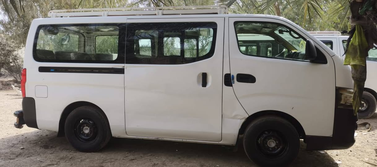 للبيع نيسان يورفان ٢٠١٤ رقم بغداد مكفوله كفاله عامه عدا المشر عليه كير مكينه اكسل دوشمه اتصل ***********
