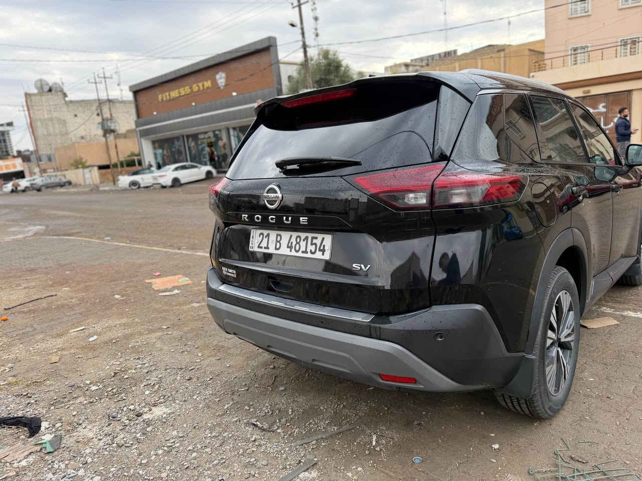 نيسان روج 2021 Sv 
محرك اربع سلندر 
مواصفات Sv فول 
جامرلغ صبغ
وباب سائق مبدل بلاد شركة
بدون ايرباك بدون دواخل بدون شاصي شرط تحويل و غرامات
السعر 225$ومجال 💵
مواصفاتها 
1.بصمة تشغيل عن بعد
2.  5 كامرات. 
3.  بانوراما 
4.رادارات / رادار امامي /رادار جانبي /رادار خلفي
5.حساسات امامي / حساسات جانبي   
6. كشنات هيتر    ‏
7. كشنات كهرباء . 
8. كشنات جلد .
9.  ‏ستيرن هيتر.                                                   
10.كشنات كهرباء
11. مري قلاب وهيتر
12.تبريد قطعتين .
14.اوتوهولد . 
15.يدات نيكل . 
16ويل كروم 19
17.صندوك كهرباء 
18مسجل ناطق 
19.. ايوكس وبلوتوث وسيدي و USB يعمل مع نظام ABS الابل والاندروير .
20.نيكل اسفل الابواب
21.بلاجكتورات 
22 .نوع سماعات BOSE
23.حمالات فوق السقف
24.نقطه عمياء
25.مراة تعتيم
26.اشاراة بالمراياة الجانبيه                                     
27. فول تحكم ستيرن                                             
28. كير أوتو + عادي.                                              
29. ستيرن هيتر
30-اوتو بريك.                                                         
31. بريك بصمة.                                                      
‏32-Led .+  زينون
33-شاشه كبير                                    
35. نضام قياده أيكو + سبورت + نورمل + سمارت 
36. مثبت سرعه
37. تحديد مسار 
38. دمامات صوت بالدشبول وبالصندوق 
39.لايت بلادي Led +  زينون ‏دبل زينون اصلى . 
40. رادار الخطوط البيضاء 
‏41- AUTO HOLD
وبعد بيها موصفات اخري
اتصل واتساب *********** كركوك, العراق
