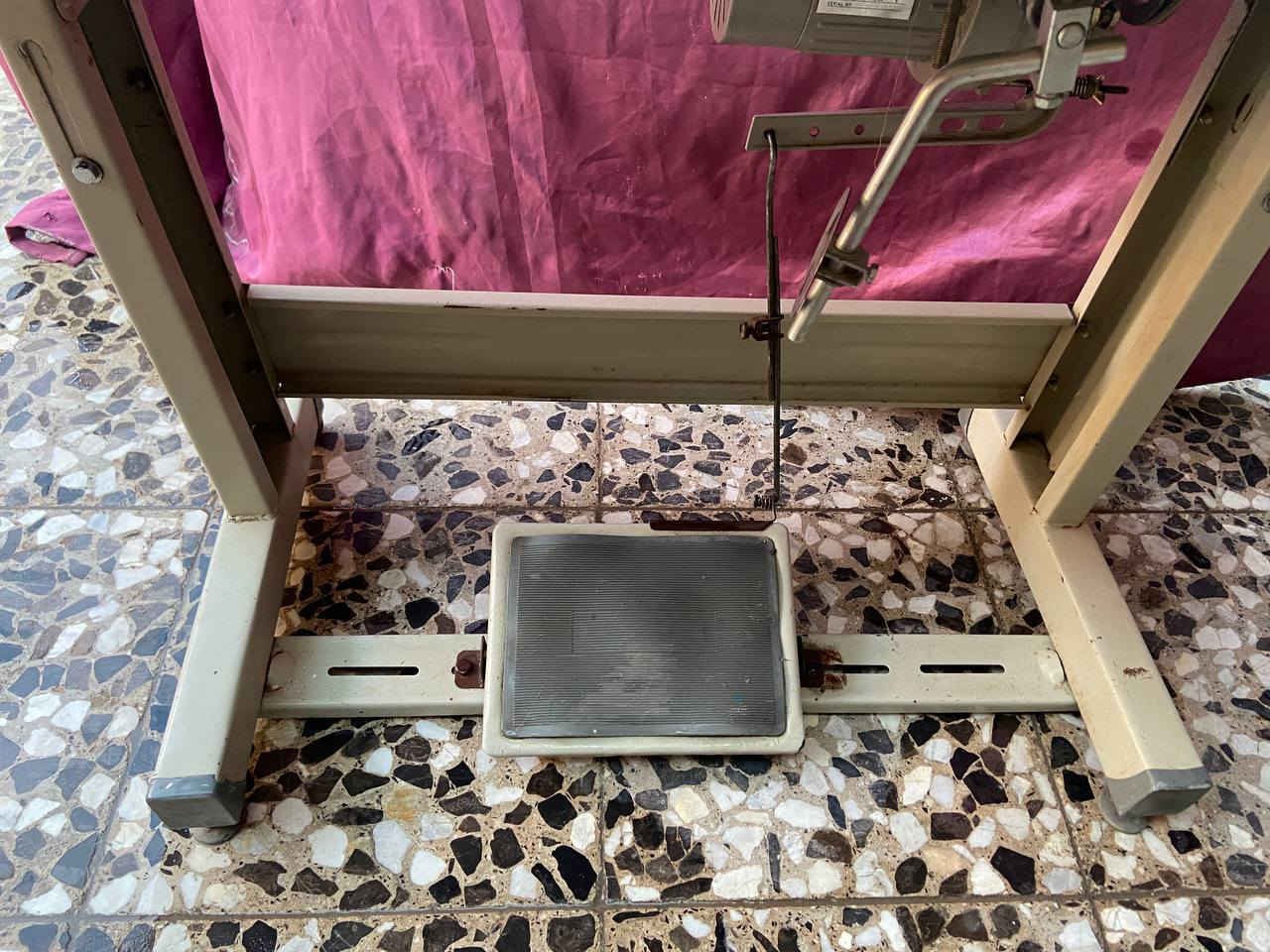 ماكنة خياطه للبيع
ماكنه نوع يوماتا باب اول نظيفه جدا بسعر 160مكاني بغداد مدينة الصدر 
***********
عباس الخياط
