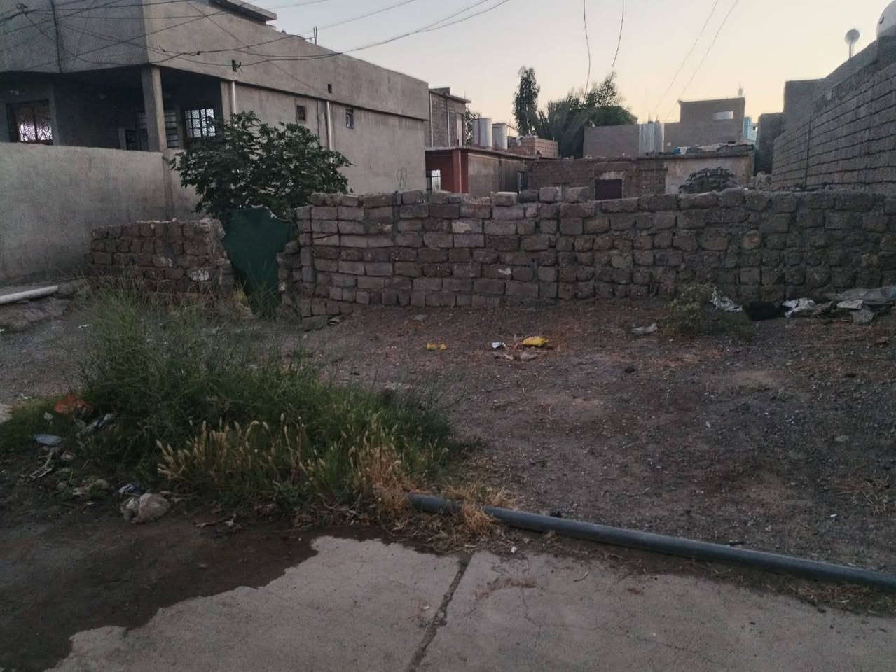 بيت للبيع جيران🛑 محمد الموسى وبيت ابو عمار  في حي الأسره مساحه الارض 300
جنس الأرض سند طابو الواجها10
متوفر جميع 🛑الخدمات مي
وكهرباء اسعر أكثر من مناسب
خاص او اتصل ((***********))
