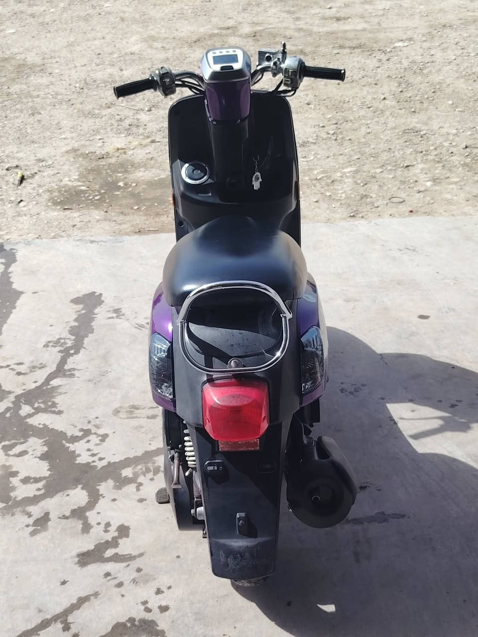 سلام عليكم بوليسي مصطره مديل 14 درجه جديده كفاله مصرله هواي من طلعه السعر 700 وبيه مجال مكان القاسم الاستفسار عله رقم ***********
