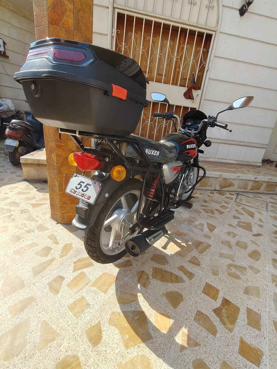 موصل /جانب الايسر
السلام عليكم 
بوكسر مويل 25 مفيس اصلي ودبل بصمه ودبل سويج الماطور خير من الله بعده وضع شركه برغي ما مبدل بيه تشغيل بعد🔄 وسلف وهندر ماطور زيرو بمعنئ الكلمه
اي استفسار كورك  بي واتساب *********** 
‏‪***********‬‏اسيا
