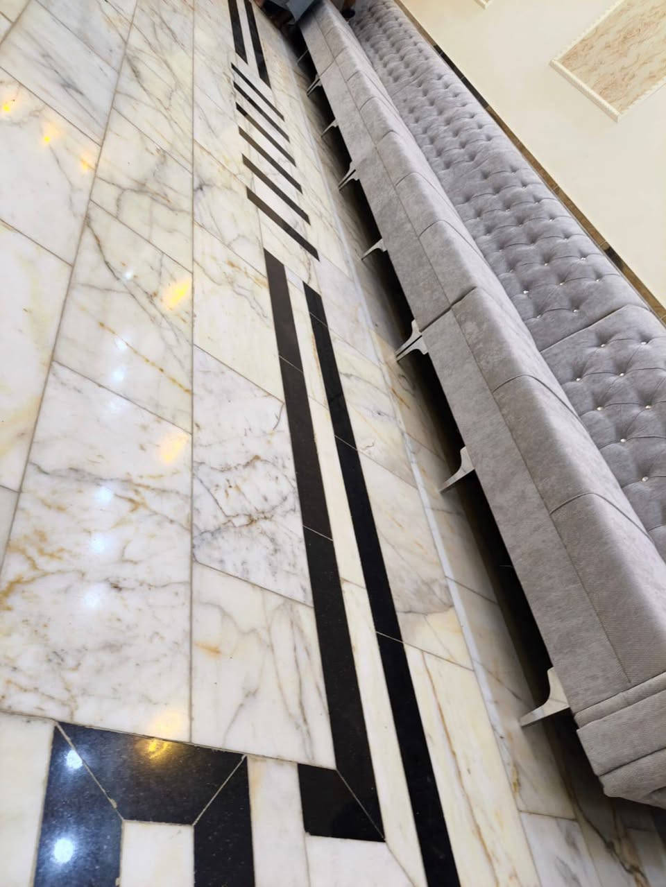 ''دوشمه ذي قار''
:
لتصليـح انـواع التـخم والقنفــات …

- تبديل انواع الاقمشه
- اضافه اسفنج سوبر 
- تبديل رجلين 
- تفصال

للتواصل والاستفسار واتساب
***********

بأداره (جاسم محمد )
