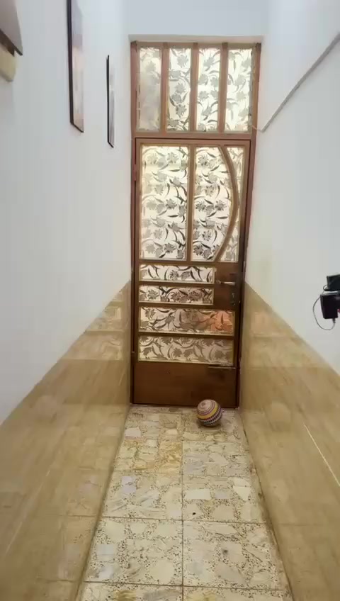 🟣اللهم صلي على محمد وال محمد 
⚪عقار مساحه ٥٠ متر واجهه ٥ نزال ١٠ ركن 
🟡البناء حديث جدا  طابق ونص 
🔵يتكون من مدخلين
🟢استقبال وصاله ومطبخ وحمام داخلي وخارجي
🔴الطابق ثاني غرفه نوم + السطح
🟣سند زراعي ٢٥ اصولي 
⚪متوفرة كافة الخدمات ماء وكهرباء  ومجاري
🟠العنوان /سكينه وكريات  قرب شارع المكاتب /مقاطعه ٢/٩ يبعد عن شارع المكاتب 100م وعن شارع عشرين 50م
🟤فلافل حمدان جدا قريب على الشارع العام
🔵السعر /٨٠ وبيه مجال للشراي
للتواصل / *********** أو ***********
