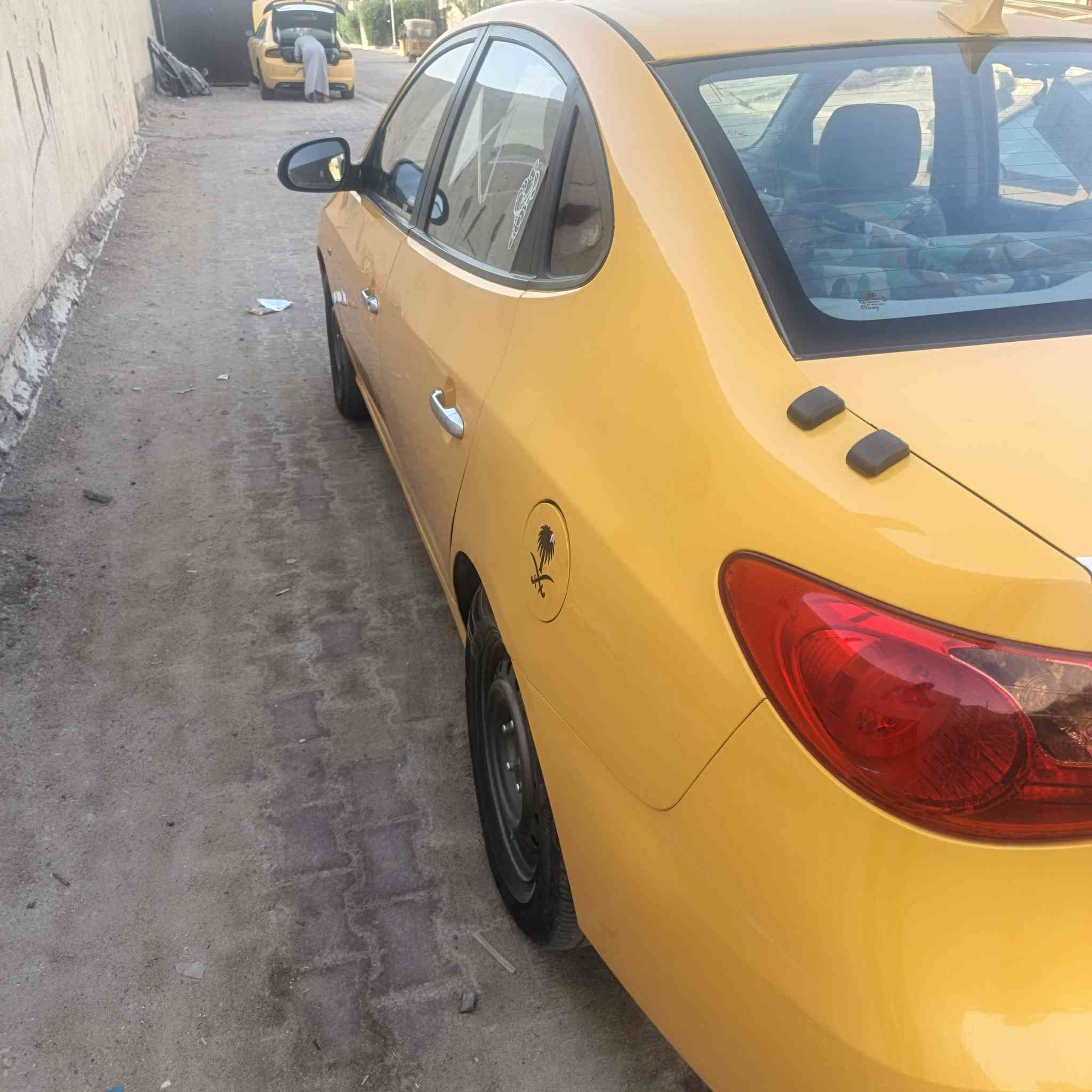 التفاصيل داخل المشور
