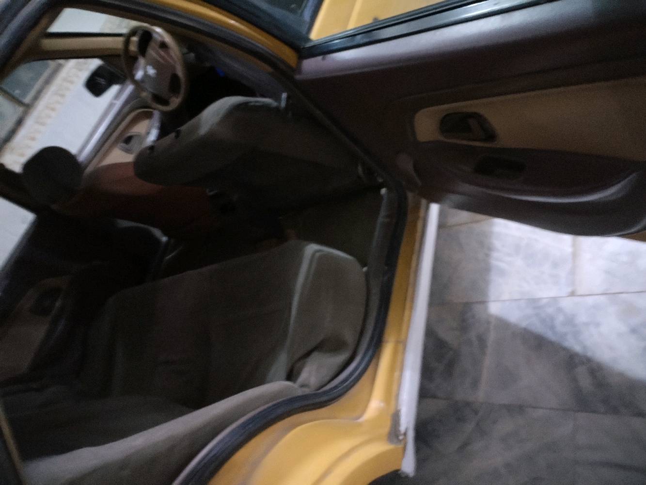 السلام عليكم
 بيجو اكد لميس موديل 2016
رقم ذي قار ضربه بيها جنطه مكينه تنقص صدر حداديه تعبان.
الهاوزن دبل بوربرن توني مسويه ودبل خلفي جديد كهربائيات كامله. مطلوبه هيئه من سنة ال٢١ سياره نظيفه وحلوه راعيها بناصريه رايدها
ب٢٥ وبيها مجال  وهذا وقمي
***********