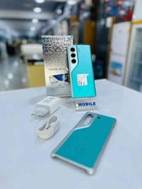 تكنو كامون 40 برو • ١٦ جيجا رام • ٢٥٦ جيجا