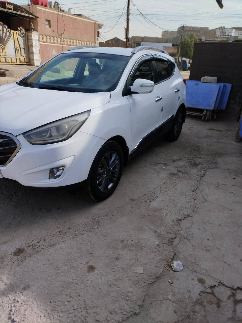 السلام عليكم توسان للبيع 2014 سياره بيهه صبغ باقي كفاله عامه كير حداديه مكينه تبريد كلشي مكفول سعر ١٣٠ وبيها مجال مكان الحله نادر الأولى 
للاستفسار
‭٠٧٦٠ ١٣١ ٠١٣٦‬ ‭
