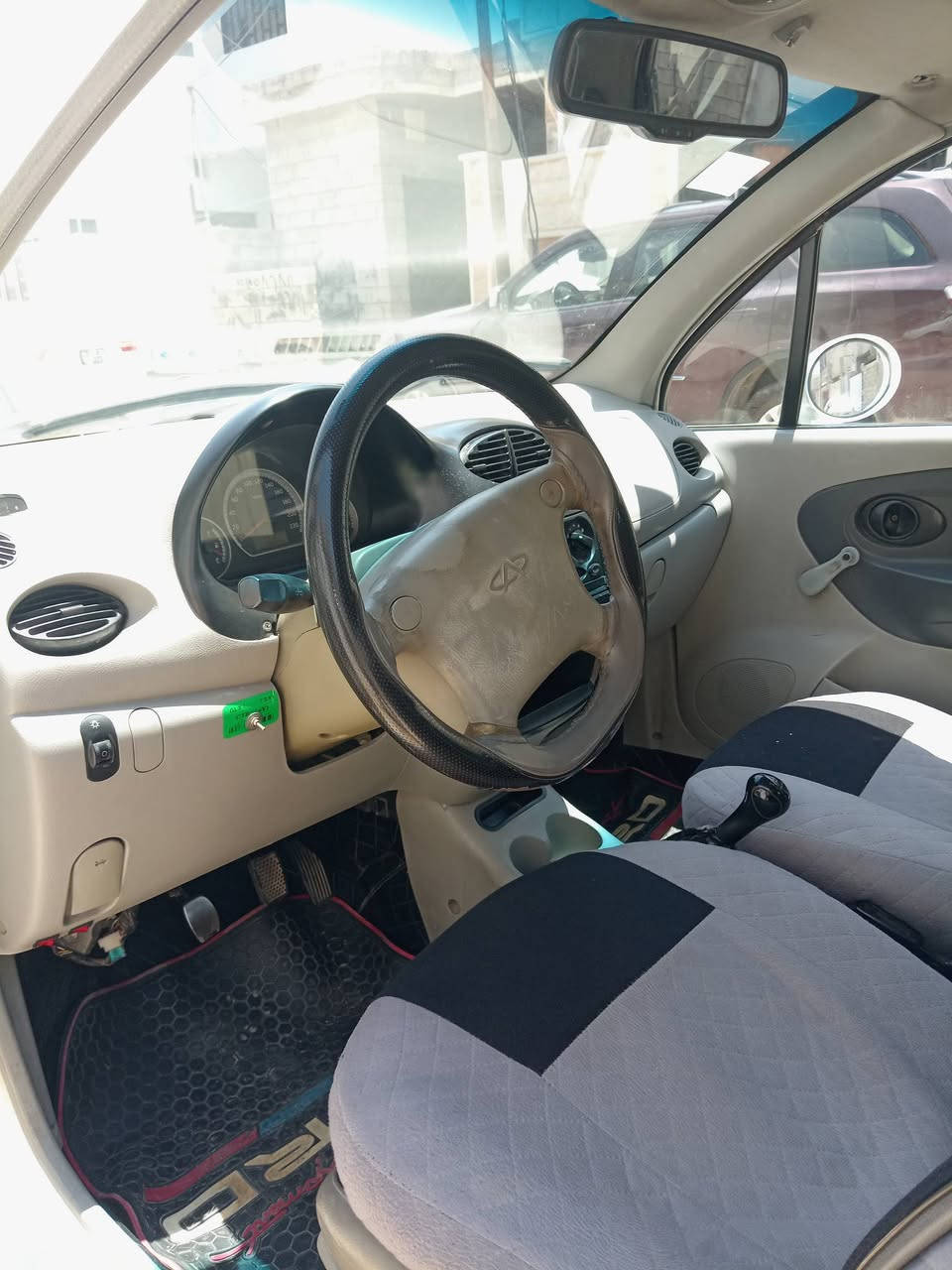 كوكو للبيع  بدن صبغ محرك معمر جديد تواير جدد سياره حيل حلوه احلا من الصوره السعر 35 وبيها مجال اتصال عل رقم ***********
