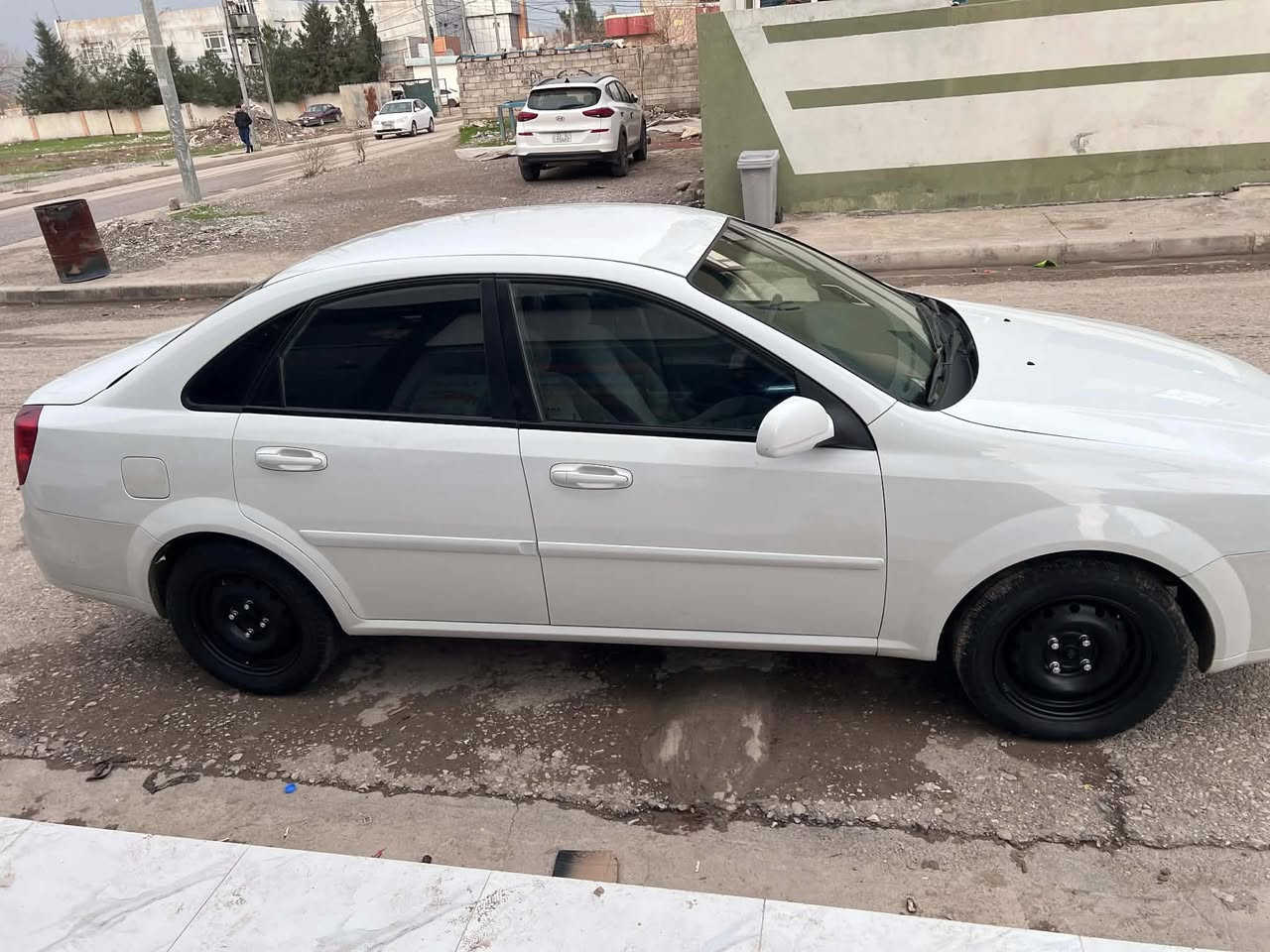 شوفرليت 2012
گير عادي 
مةكينةي بي عةيبه 
بستةك سبوغه سةر بولند بي ليدان 
دوو سي جيگةي ساردةكوته 
سةنةوي 2025 خلاس بووه 
شرط تحويل وكاله 
***********
عنوان روفيا 
سعر 84 و مجال
جوابي كومينت و نامه نادريتةوه لةگةل ريز مشتةري تةلةفون بكة
