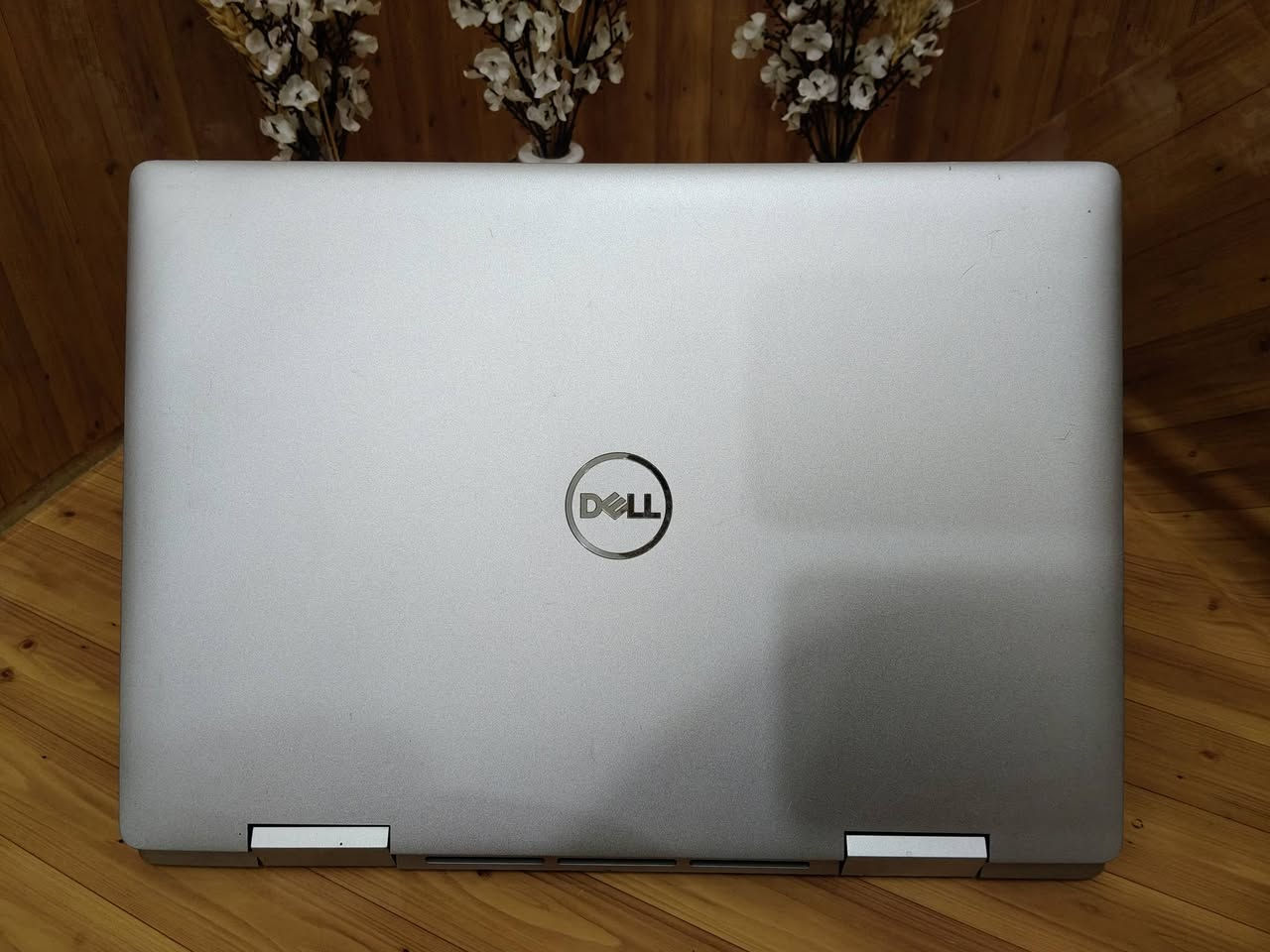 ⚜️🔥 القلاب وصل 🔥⚜️
💻 Dell Inspiron قلاب
🔹 Core i7 جيل 10
🔸 RAM 16GB
🔹 SSD 512GB
🪄 شاشة 14 إنج لمس

🌟 يتحول من لابتوب إلى تابلت بسهولة
⚡ أداء سريع وسلس بكل الاستخدامات
💼 مناسب للشغل، الدراسة، والاجتماعات
🪶 خفيف وسهل الحمل
🛠️ عملي ويعتمد عليه يومياً
🎖️ تصميم أنيق ومرتب
🌪️ فتح سريع للبرامج والتصفح
👑 جهاز يخليك مرتاح بكل استخداماتك
💎 فخم وعصري ويعطي تجربة استخدام راقية
🚀 مواصفات قوية تعيش وياك لفترة طويلة
🔥 من الأجهزة اللي تفتحها وتحس بالفرق من أول دقيقة

🎯 استخدامات اللابتوب:
📚 دراسة وجامعة
💼 شغل وأوفيس
🎨 تصميم خفيف
🧑‍💻 برمجة وتصفح
🎬 مشاهدة واستخدام يومي

🔥 جهاز يجمع الفخامة، المرونة، والأداء القوي بنفس الوقت

📩 للاستفسار راسل خاص


**إذا كنت صاحب هذا الإعلان وتريد حذفه لأي سبب، رجاءا أرسل رسالة إلى الدعم الفني**