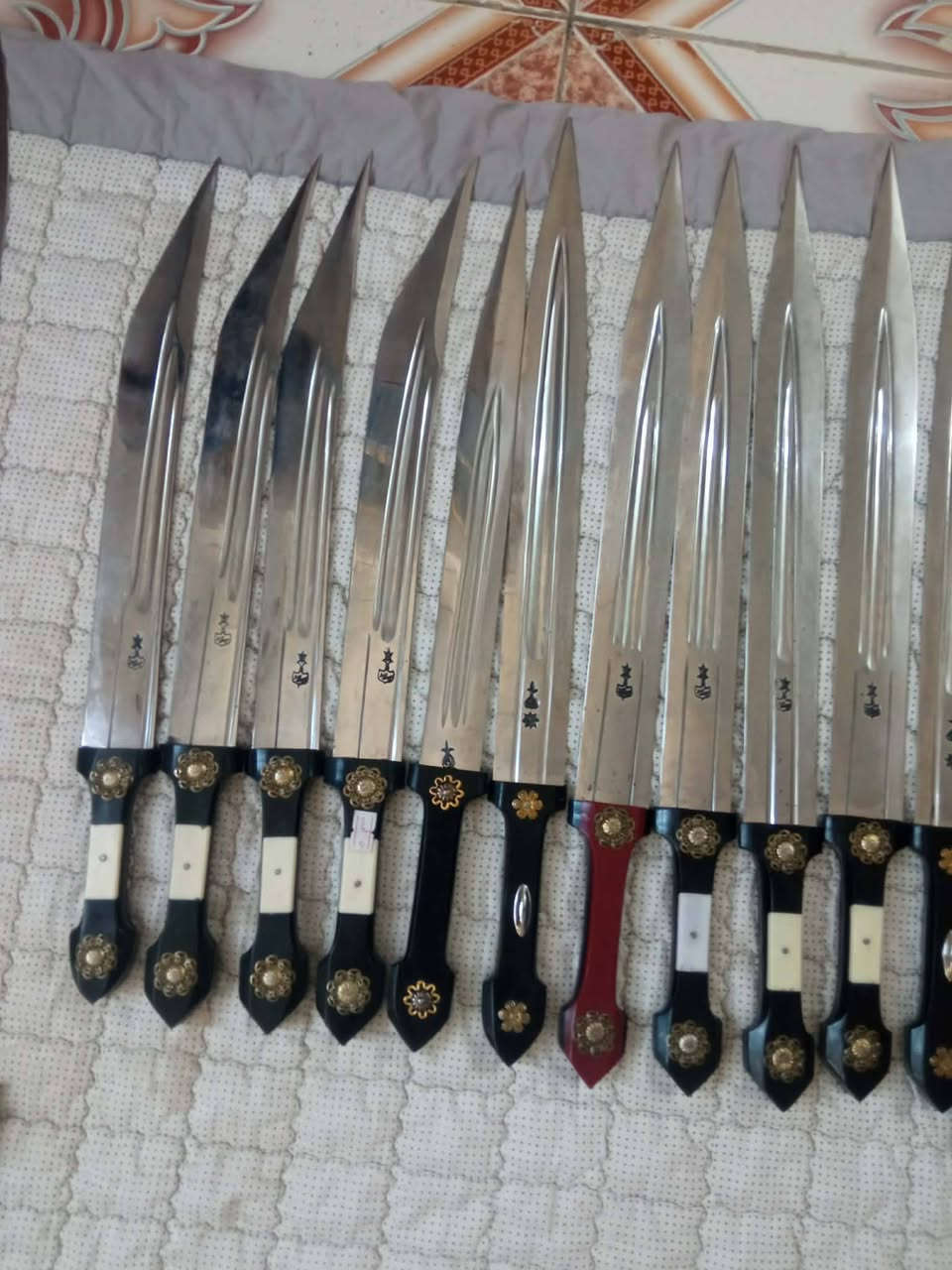 للبيع تشكيله من القامات واليطغانات جدا حلوه العدد 39 قطعه جمله للي يريد عل باب الله تواصل خاص توصيل موجود عنواني بالحله شارع الامام علي عليه السلام


**إذا كنت صاحب هذا الإعلان وتريد حذفه لأي سبب، رجاءا أرسل رسالة إلى الدعم الفني**