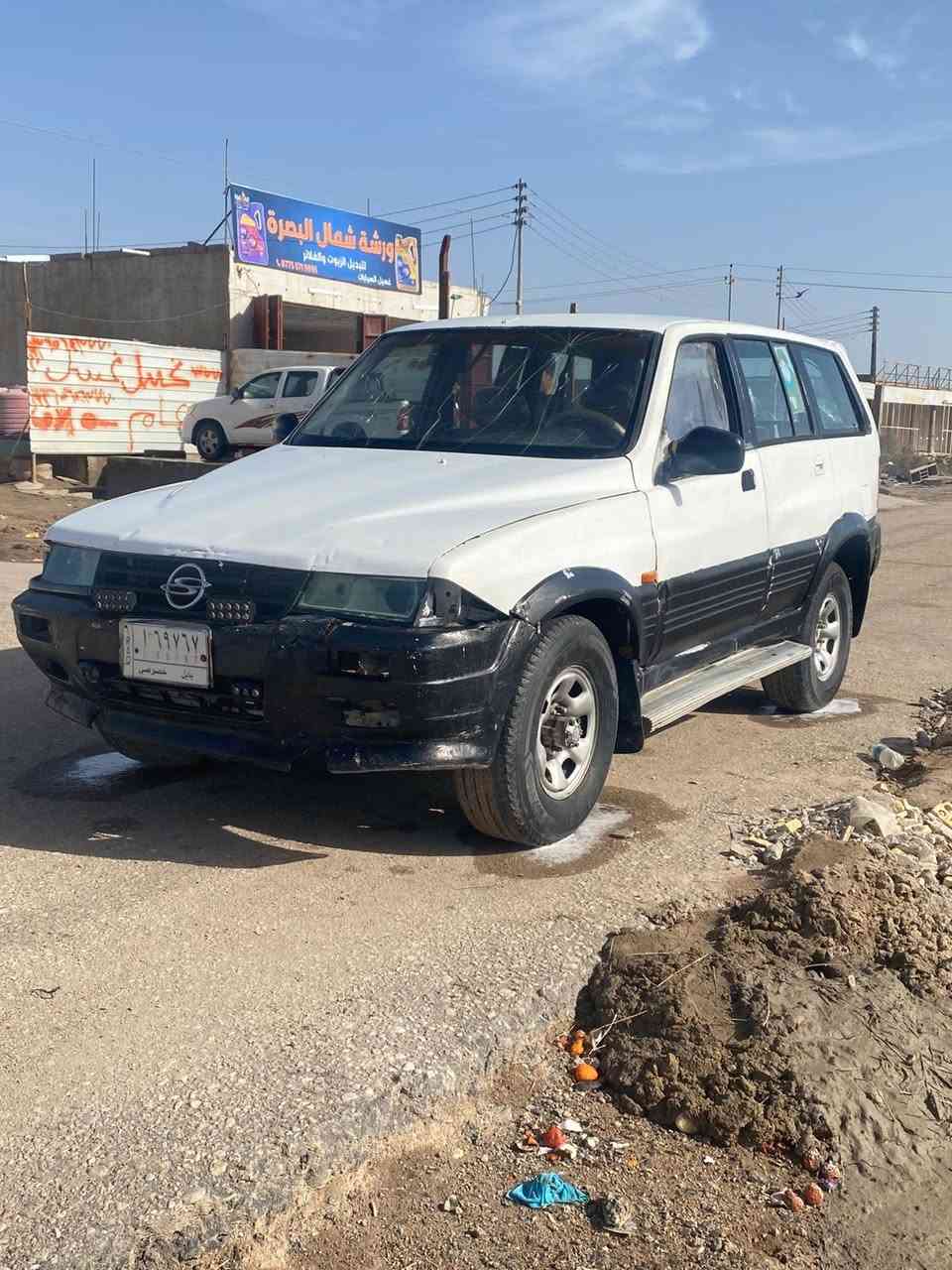 سلام عليكم للبيع سانج يونج موديل 1996 رقم بابل بسمي محرك ثنين ونص تخم تاير سعر 30 وبيه مجال الشراي مكان بصره الدير وهاذ رقم الهاتف *********** وساب فقط
