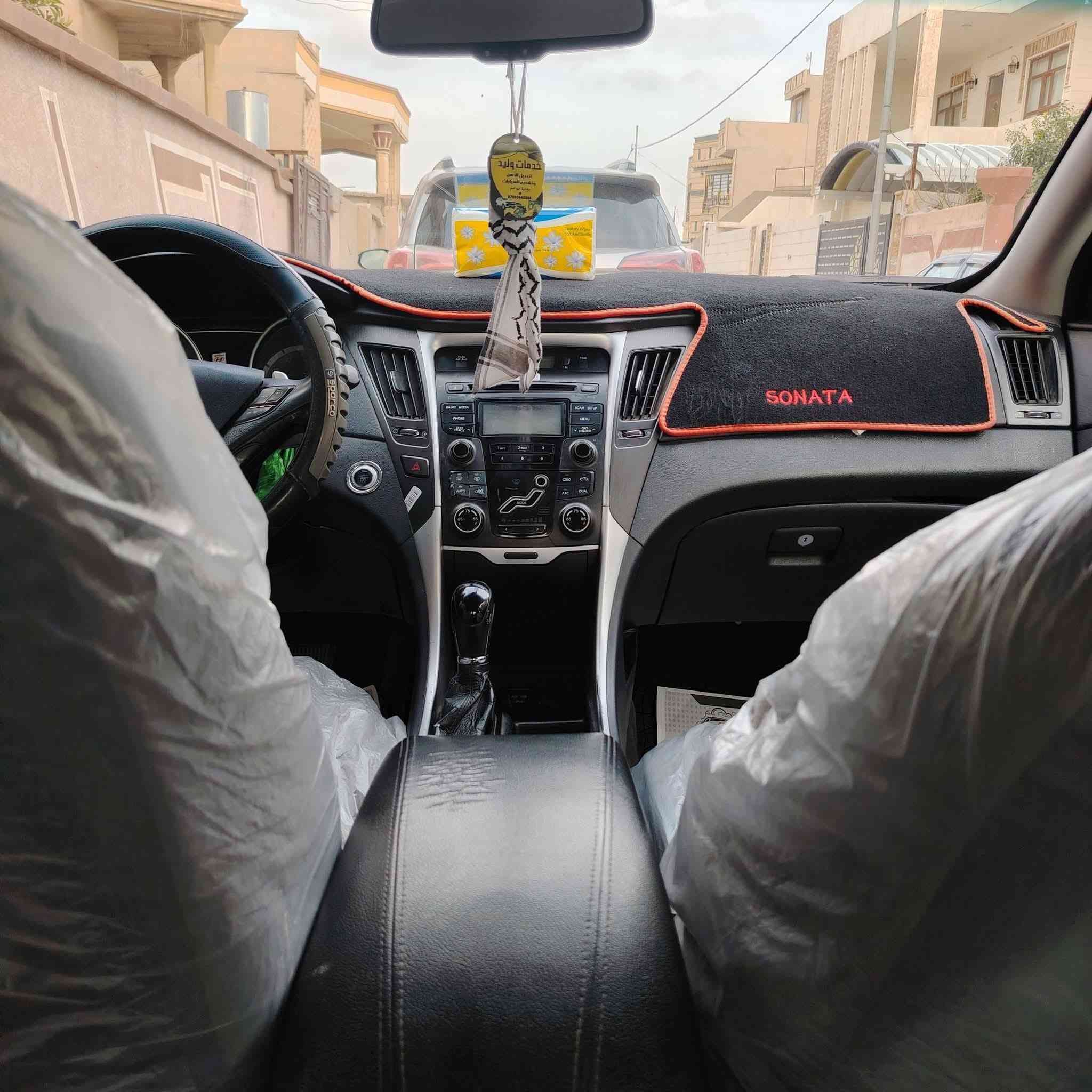 سوناتا 2012 رقم كركوك دولي شرط التحويل محرك GDl توربو گير محرك خير من الله بيها صبغ چامرلغ وبونيد بدون دواخل السياره جاهزه طخم تاير نضيف باتري جديد مواصفات فول بصمه البوب بصمه بس مو سلايت السياره بسمي تحويل مباشر السعر 98 بيها مجال قليل مكان السياره حويجه داخل ***********
