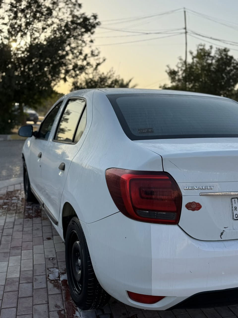 رينو سنبل 2019 مكفوله من الحادث والصبغ فقط بارد. بدايه البنيد  رقم بغداد بسمي.  سياره جاهزه من كلشي مكينه وكير تبريد تدفئه حداديه كله جديد. السعر 82 وبيه مجال. مكاني كربلاء ***********
