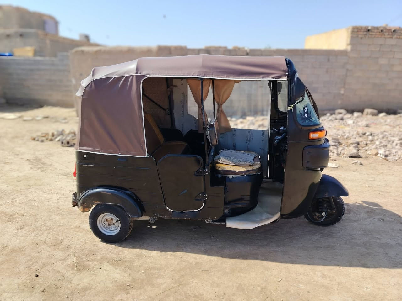 سلام عليكم تكتك للبيع موديل 17 رقم او سنويه  رقم    الهاتف    ***********    السعر    4250
