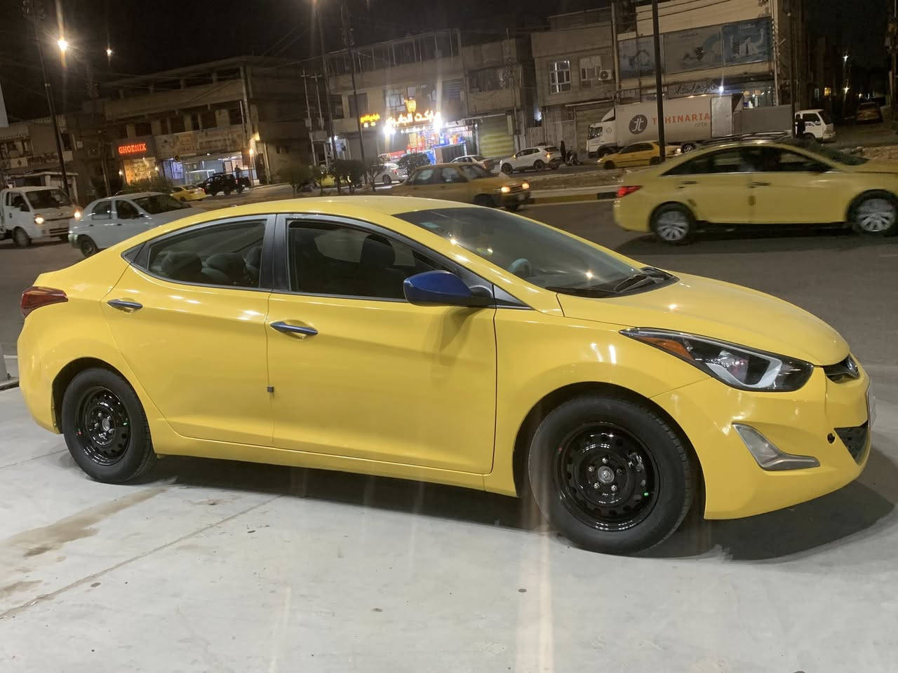 سلام عليكم النترا 2014 وارد امريكي محرك 1800 دوش كير ومكينه مكفولات مامفتوح بيهن برغي
حادثها باب الصدر مبدل فقط بدون دواخل وبدون ايرباكات بجم كبس ضهر كبس شواصي لغود مكفولات كفاله عامه السياره جديده تخم تاير + تخم ويل جدد 
نص فول شاشه وكامره بلاديه تحكم ستيرن جهتين 
كهربائيات شغاله كلها كشنات هيتر 
مكاني بغداد البلديات سعرها 110$ وبيها مجاال بسيط جداً هـ/ ***********
