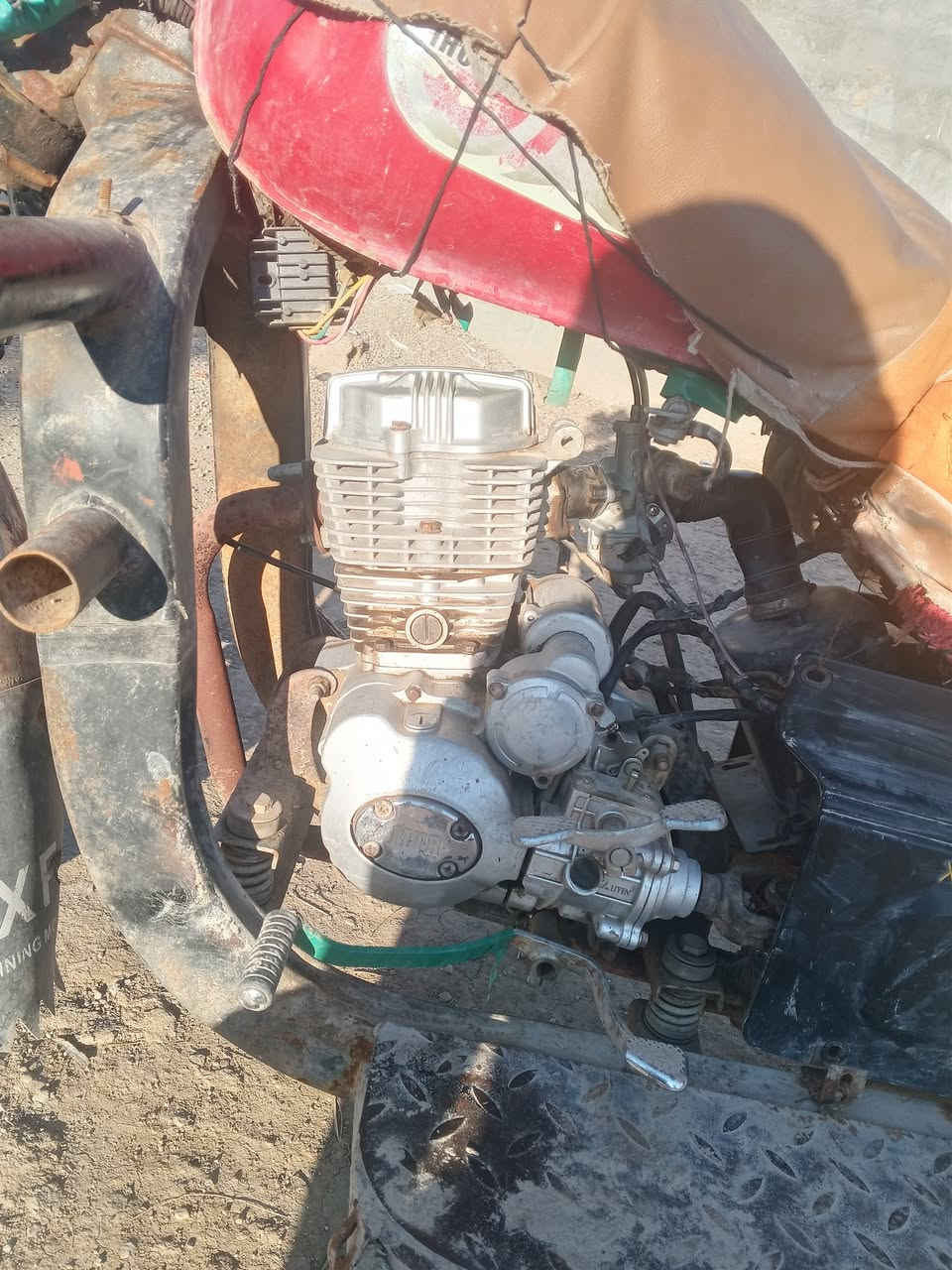 السلام عليكم ستوته دايوه للبيع موديل 14 ستوته فحل بدون اوراق ستوته جاهزه ما بها اي نقص شاص مقفول السعر 650 مكاني هلا الشوملي الشراي يتصل ***********
