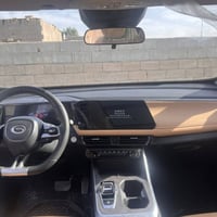 السلام وعليكم  سياره GAC امزوم موديل ٢٠٢٤ فول مواصفات اعلى فئه   بنرام...