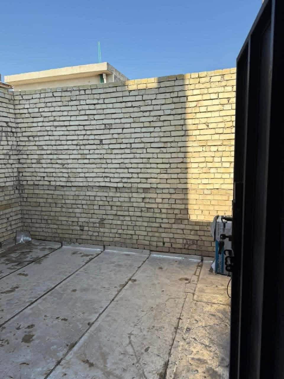 دار للبيع 100 متر طابق ونص بناء طابوك بيت جديد طابو زراعي سند ٢٥ وكالة ام الصورة العنوان الزعفرانية شارع الكهرباء شارع مول احمد السعيدي ثاني فرع بصف ركن الاستفسار اتصال 
***********
