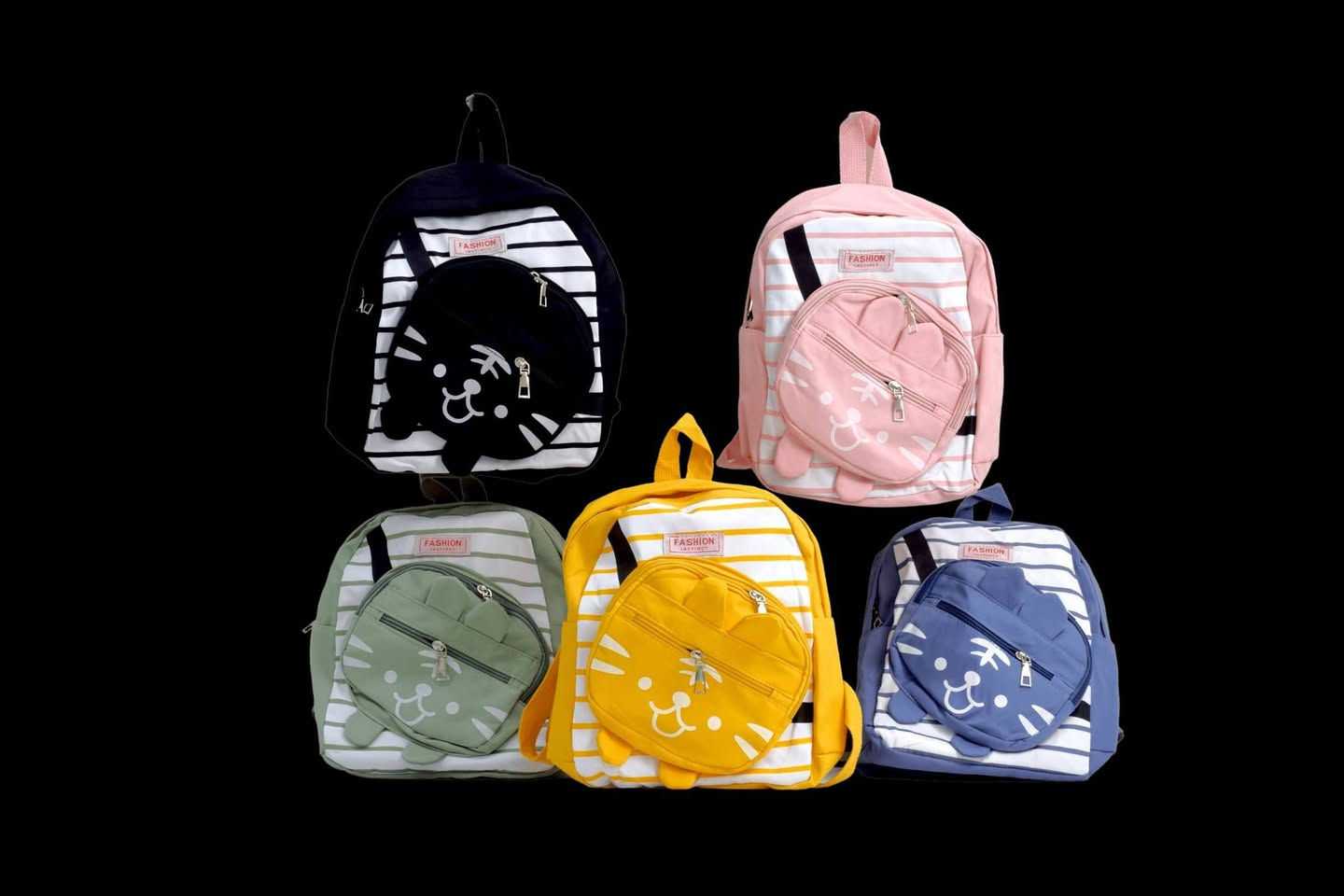 حقيبة اطفال صغيرة مخططة
الميزات:

قماش من البوليستر المقاوم للماء

بطانة داخلية تحتوي على جيب

جيوب خارجية عدد 3

أبعاد المنتج: 27×30 سم


**إذا كنت صاحب هذا الإعلان وتريد حذفه لأي سبب، رجاءا أرسل رسالة إلى الدعم الفني**