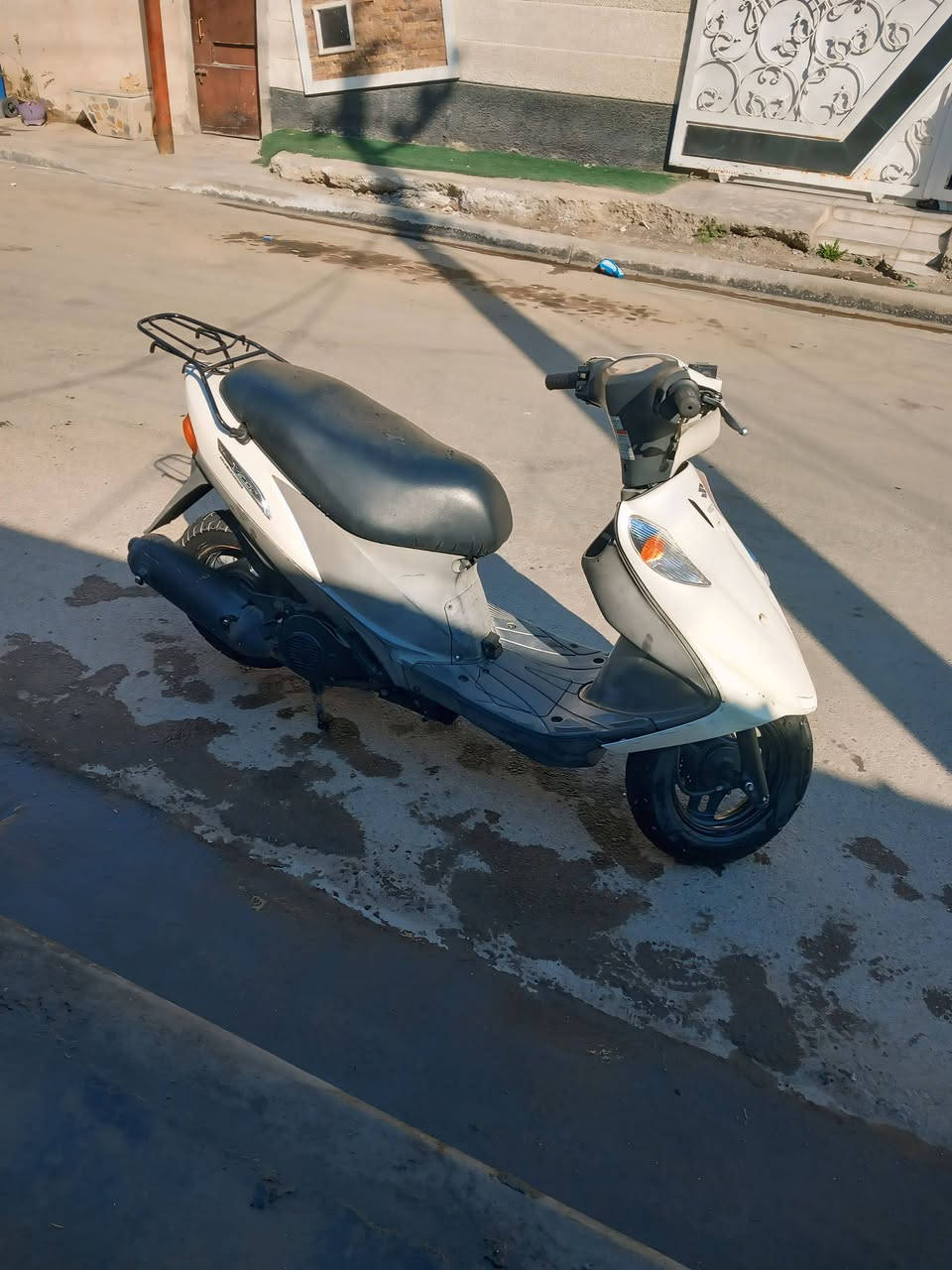 سلام عليم دراجه ادرس ياباني كامله سلف هندر بس بيها خيط تبخير للبيع او مراوس بتلفون ايفون سعرها 450 وبيها مجال مكاني بغداد حي لقاهره 
***********واتساب
