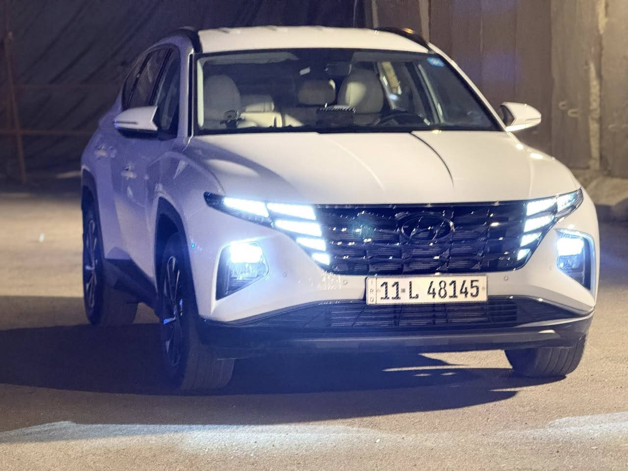 السلام عليكم
للبيع فقط توسان 2024 خليجي كفاله عامه 
ماشيه 15 الف 
رقم بغداد الجديد ب اسمي تحويل ثاني يوم
مواصفات بصمه تشغيل عن بعد 
حساسات امامي خلفي 
داخلي بيجي
مري شفط 
اشاير بالمري 
زنون قلاب ويه لستيرن
تبريد قطعتين 
وباقي المواصفات المعروفه 
السعر 225 وبيها مجال 
مكاني بغداد الكرخ ***********
