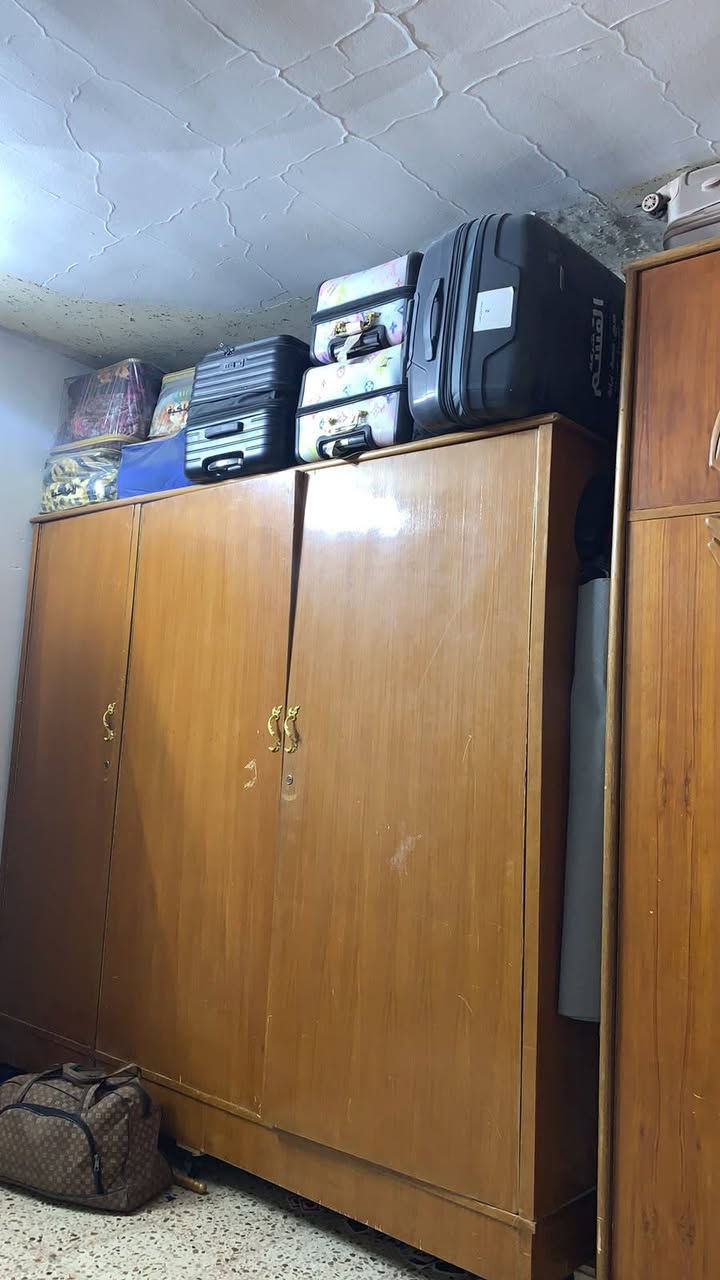 غرفه نوم صاج باب اول سعرها 400 وكنتور 3 بوب صاج بداخله يصير نضده مال فراش سعره 150


**إذا كنت صاحب هذا الإعلان وتريد حذفه لأي سبب، رجاءا أرسل رسالة إلى الدعم الفني**