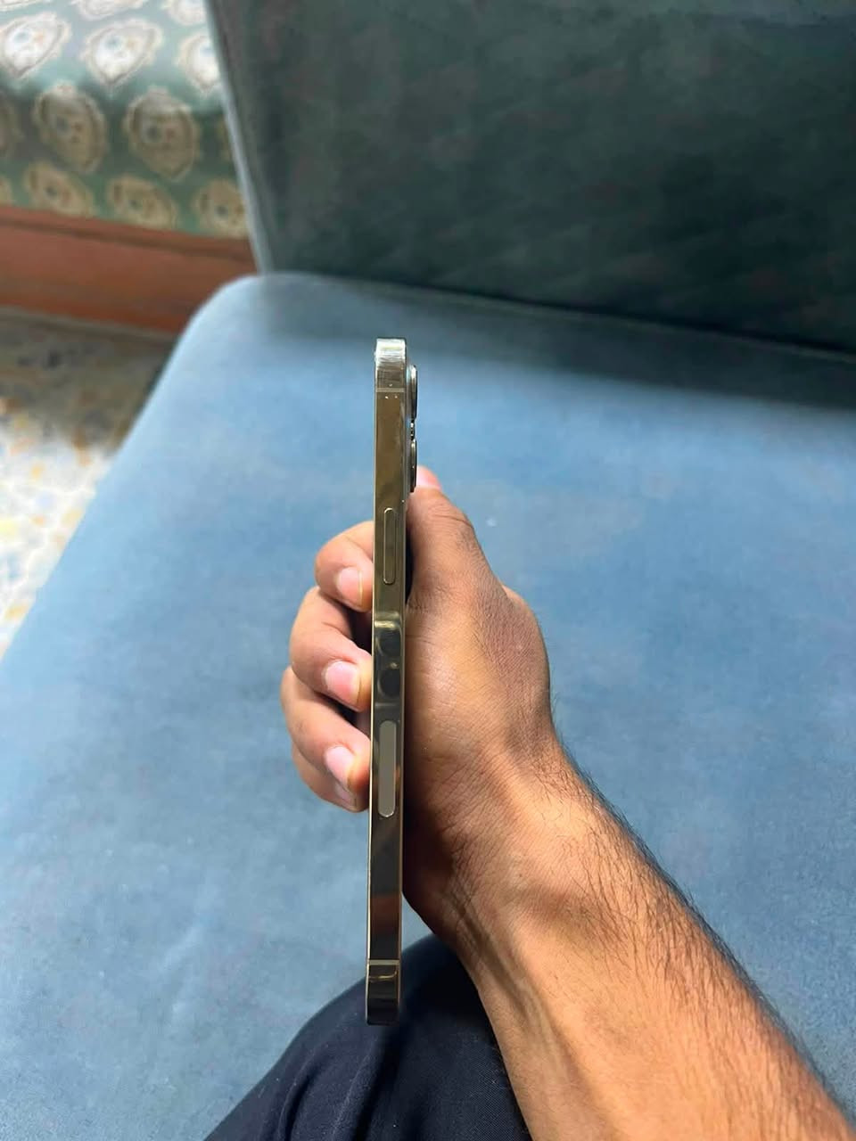سلام عليكم ايفون 12برو ماكس بي بس كسره بل ضهر وتر  برو ما مفتوح جهاز كلشي شغال بي رايده 400وبي مجال حك جيه مكاني بغداد حي جهاد رقمي ***********
