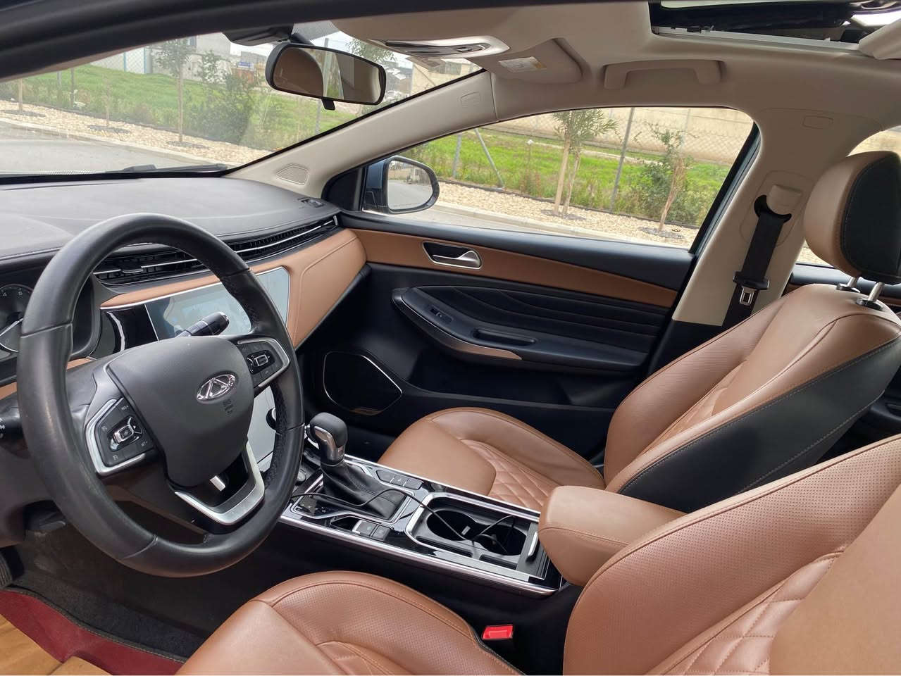 السلام عليكم  للبيع 
‎شيري أعلى فئة Lux 
‎1 شيري اريزو 6 موديل 2022
‎2 حجم المحرك 1.5 تيربو
‎3 كير اتو ماتيك 9 نمر
‎4 8 ايربك
‎5 سلايد روف
‎6 حساس خلفي
‎7 لايت ليد
‎8 كشاف ليد
‎9 بك لايت ليد
‎10 ويل 17
‎11 مفتاح التشغيل بصمه
‎12 شاشه كبيره
‎13 كاميرا دواره
‎14 4 كاميرات360 درجه
‎15 اناره داخليه ليد
‎16 كشنات جلد
‎17 كروز سرعه
‎18 اوضاع قياده 2 نورمل وسبورت
‎19 تبريد لمس
‎20 تشغيل عن بعد
‎21 تبريد قطعتين
‎22هاند بريك بصمه
‎23 مرايه كهرب
‎24 نظام مانع انزلاق
‎25 اتو هولد
‎26 فتح النوافذ عن بعد
‎حالياً ماشيه السياره 51  الف
‎( مكفوله كفاله عامه
دعامي لل دعامي شرط 
گير محرك كاره بايات كل شرط جديد
‎سعر السيارة 
106$ بي مجال بسيط 
‎وضمان شركه 6 سنوات السراب اوتو
سياره بسمي تاعويل وكاله مباشر  
‎السياره موجوده بأربيل 
 *********** أربيل, العراق
