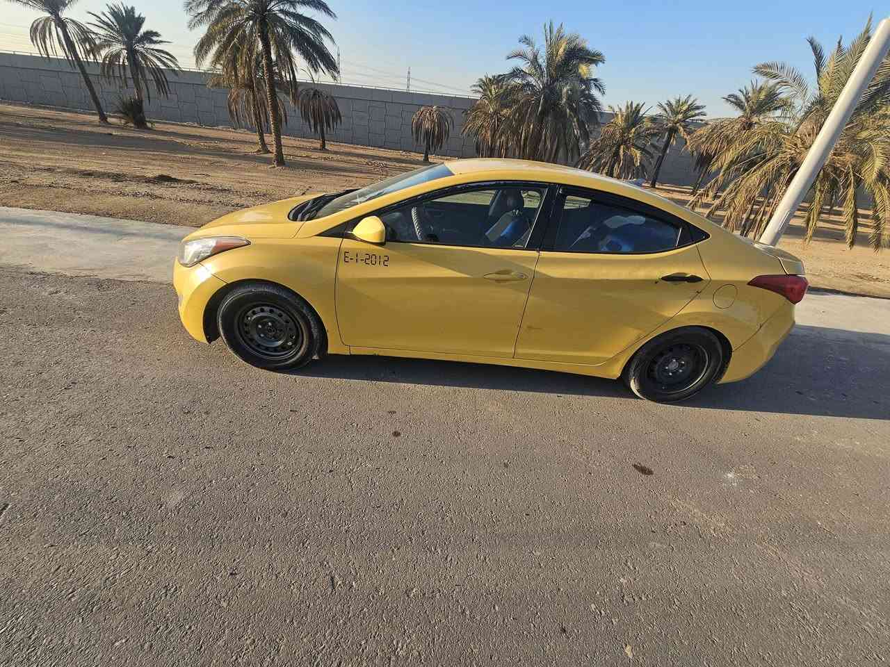 سلام عليكم سياره النترا موديل 2012محرك وكير خير من الله صدر لامامي وخلفي نص عمر سياره بيه بس بنيد بدل والباقي كله ليبل واحد مواصفات تحكم ستيرن شاشه تثبيت سرعه نضام ايكوه محرك 1800دوش سياره بسمي مشروع وطنيه كبل تحول سعر 88وبيه مجال اتصل ***********مكان بغداد البياع حي لاعلام
