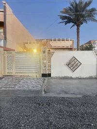القادسيه شارع ابو عقرب • ٣٠٠م • بناء حديث