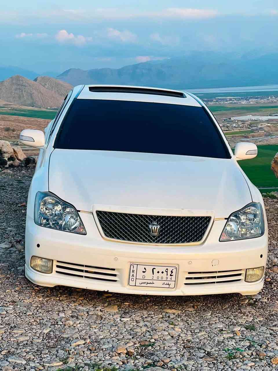 سەرەتا بەناوی خوای گەورە
شاهینەی براوە بۆ فرۆشتن 
٢٠٠٥/١٨٢
سڵاید کوشن جڵد کوشن هیتەر سوکان کارەبای چوار تایەو ویلی لۆک 
ویل کڕۆم تازە ڕۆنی گۆراوە 
بێ مەسروف کامل مەسوف کروە دەبڵەکانی گۆڕاون کارەبای بێ حەیبە 
یەک دینار مەسروفی نیە کەڤەر گۆراو نیە 
گەر موشتەری نامە بنێرە یان تەلە فۆن بکە
***********
شوێن /ڕانیە حاجیاوە 
لەگەل ڕێز ئەدمینی گوڵ
