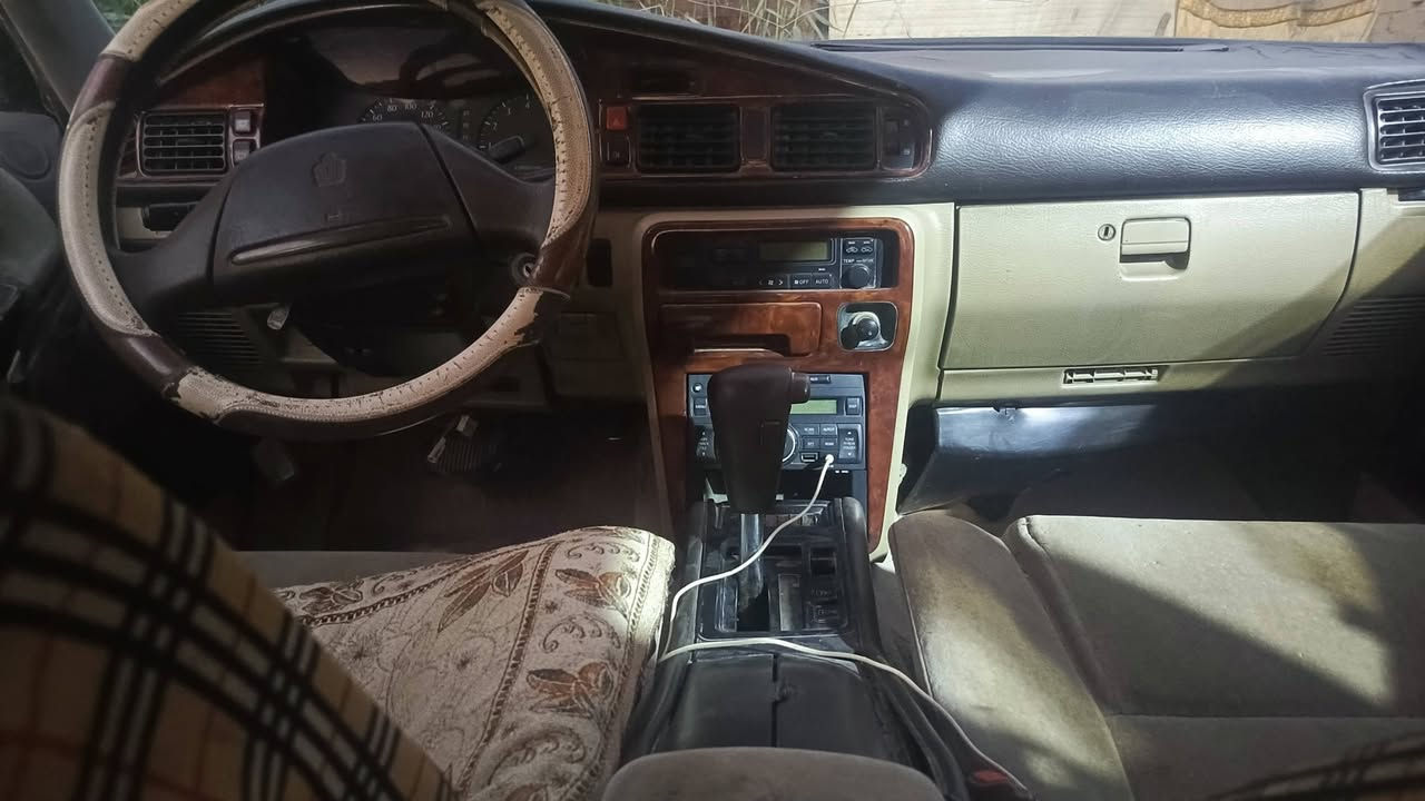 سيارة هارتوب للبيع 
گشر بي خياسات قليل
مكينة وگير مكفول 
رقم نجف
السعر 25 
للتواصل ***********
