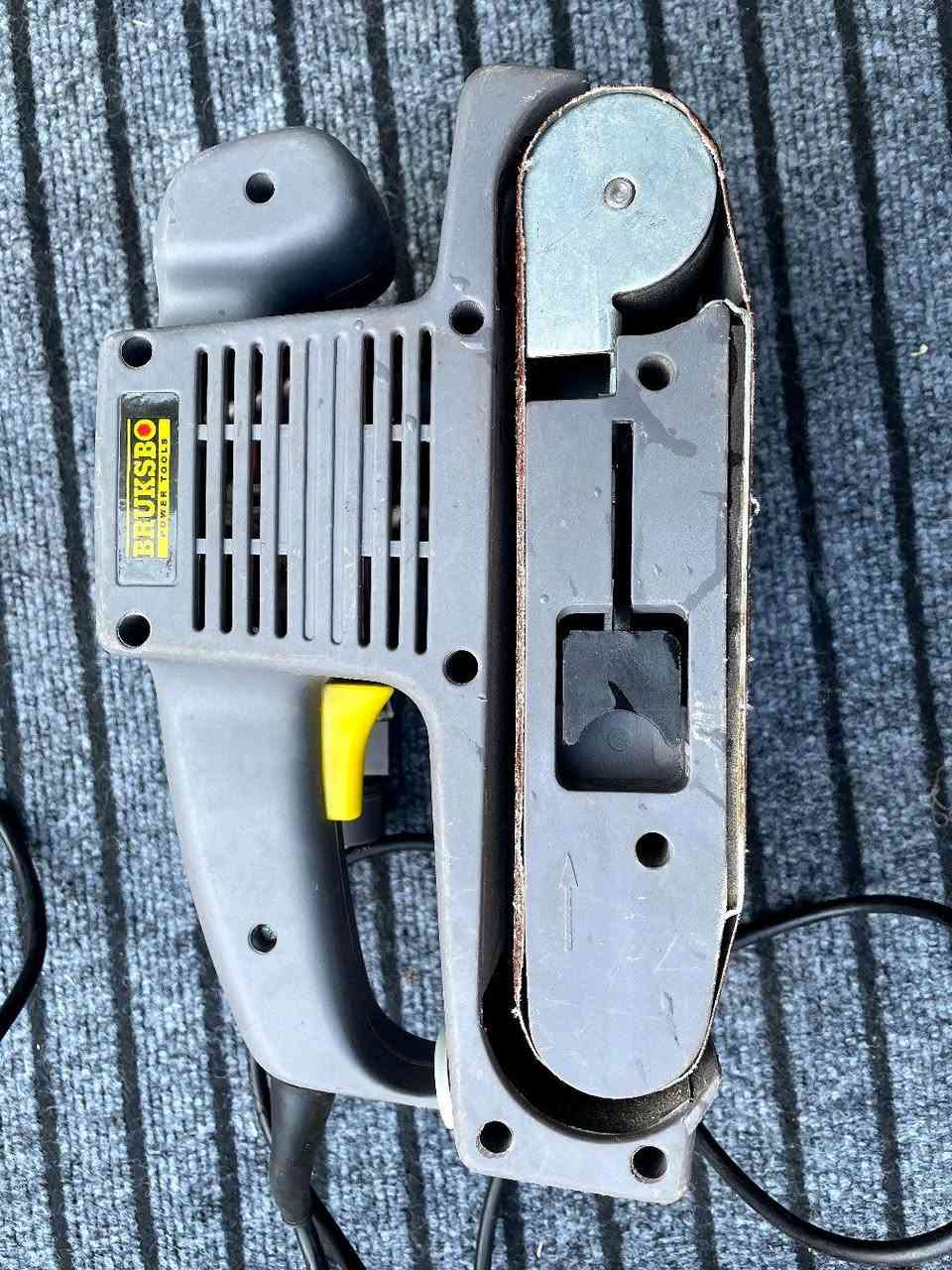 منعمة دبابة سويسرية أصلية السعر ٣٠ مع التوصيل


**إذا كنت صاحب هذا الإعلان وتريد حذفه لأي سبب، رجاءا أرسل رسالة إلى الدعم الفني**