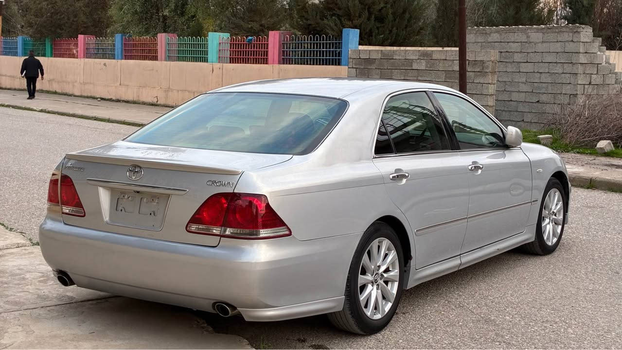 شاينه ٢٠٠٥مووس ٣دووگمه ي گيرومه كينه گه وره جلدو هيته ر ساج سور كامل مه سره ف كراوه بئ بؤياخ سعر ٦٢گه لا 0750158585/*********** حلبجة, السليمانية
