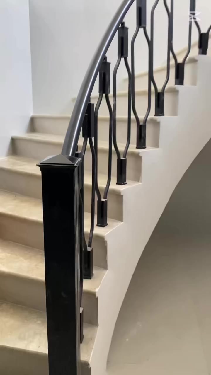 ديكور المنيوم تركي .. تصميم يجمع بين الجمال والمتانة .💪🔥
متوفر مواد جملة 
*********** 
العنوان الناصرية السيف خلف المصرف العقاري
