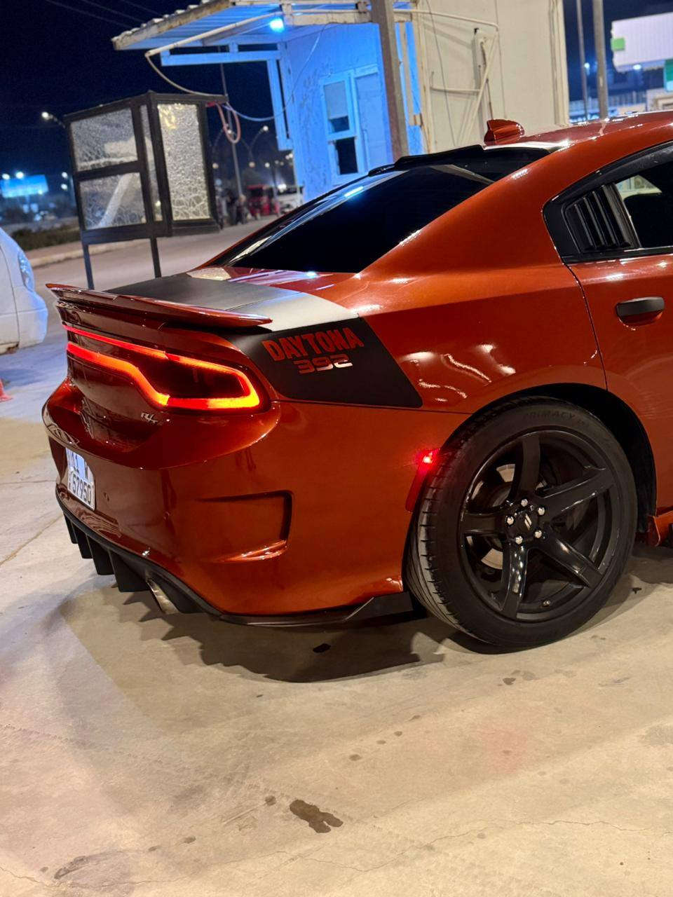 سلام عليكم  چارجر موديل 2022RT8Vالسياره بعده بوضع الوكالة ماشيه 40 جديده ومتعوب عليه حادثه جاملغ وبنيد بيه ضرر بسيط بمقدمة الشاصي رقم 📱 بغداد تحويل ثاني يوم مكانه واسط باقي التفاصيل ***********
