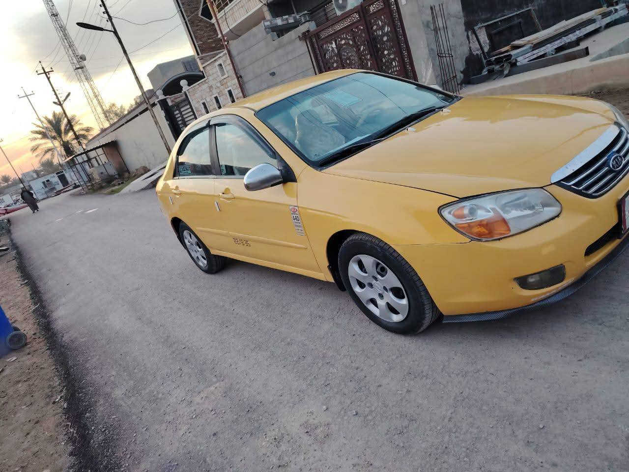 السلام عليكم 
*سبكترا موديل 9 وارد امريكي رقم ديالى 
*السيارة بدون دواخل بدون ضربة بيه فقط الجامرلغ الامامي جهة الصدر امبدل 
*مكينه كير مكفولات
* تخم تاير صدر امامي خلفي جديد 
*مكاني / ديالى/ بعقوبة
*تلفون /‏‪***********
*السعر / 80 وبيه مجال لشراي
 ملاحظة : السيارة بدون دواخل تجي تكلي وشوف اذا بيه دواخل كروتك عليه
