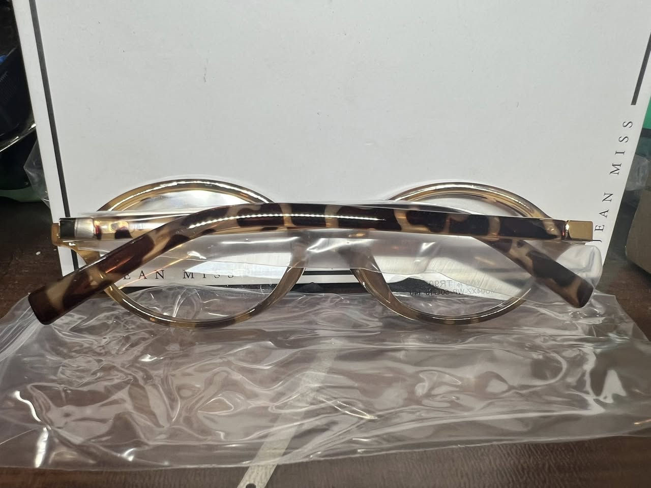 شلعة مناظر
اطار لون اسود بلاتينيوم و لون عدسة مختلف ٨٠ قطعة
مناظر فلتر بدون عدسة  لون الإطار مختلف ٨٠ قطعة
القطعة الفين


**إذا كنت صاحب هذا الإعلان وتريد حذفه لأي سبب، رجاءا أرسل رسالة إلى الدعم الفني**