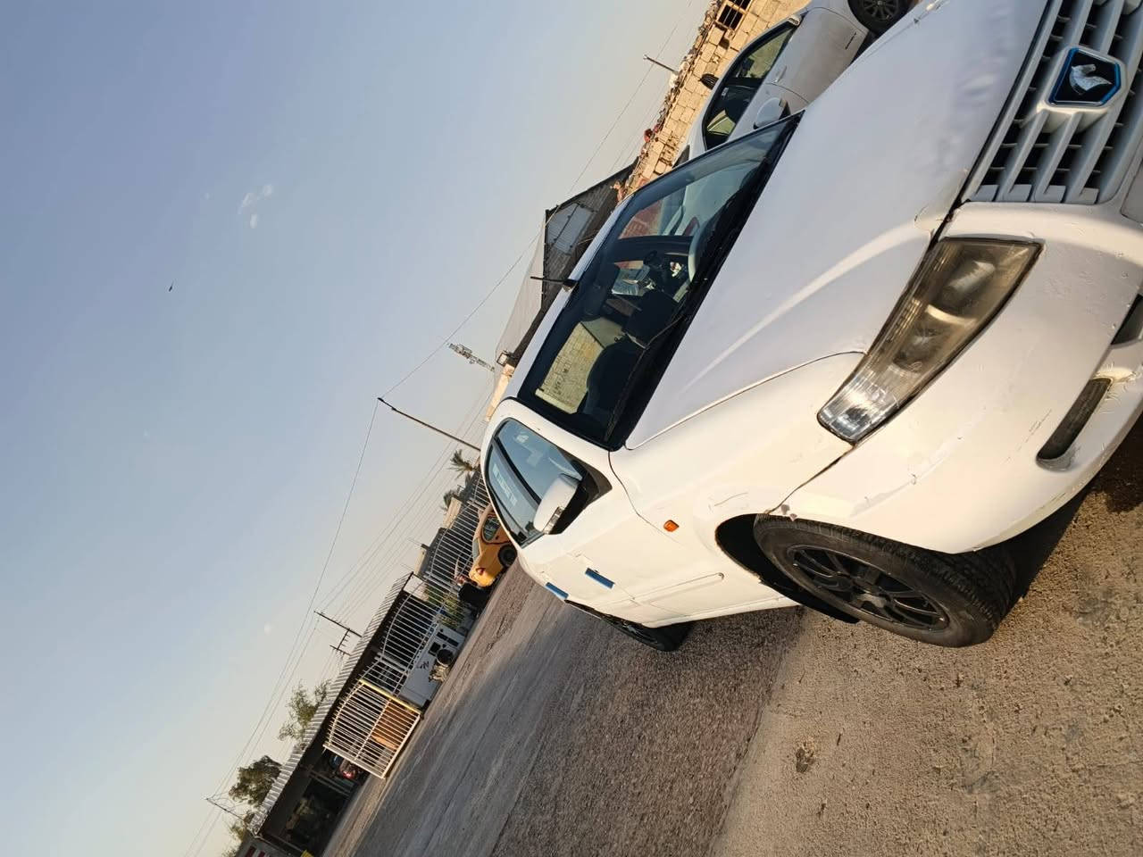 سلام عليكم سمند موديل ١٢كير مكينه مكفولات تخم تاير جديد دوشمه جديده صدر امامي خلفي جديد باتري جديد كهربايات كله شغاله سنويه عضم عاج نافذه بل ٢٣ اشاير عالي ناصي كلها شغاله سياره جاهزه من كلشي سياره مصرفيه موصليه بدون تحويل عندي مستمسكات راعيها رايده ب16وبيها مجال مكاني بغداد المدائن ***********
