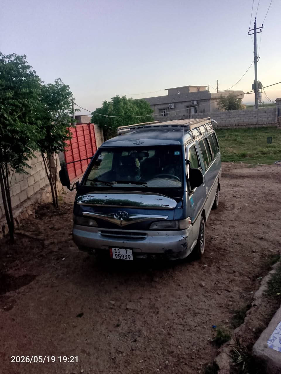 كيا هوندا للبيع موديل 95 سنويه 29 رقم انجليز السعر 53 وبيها مجال***********
