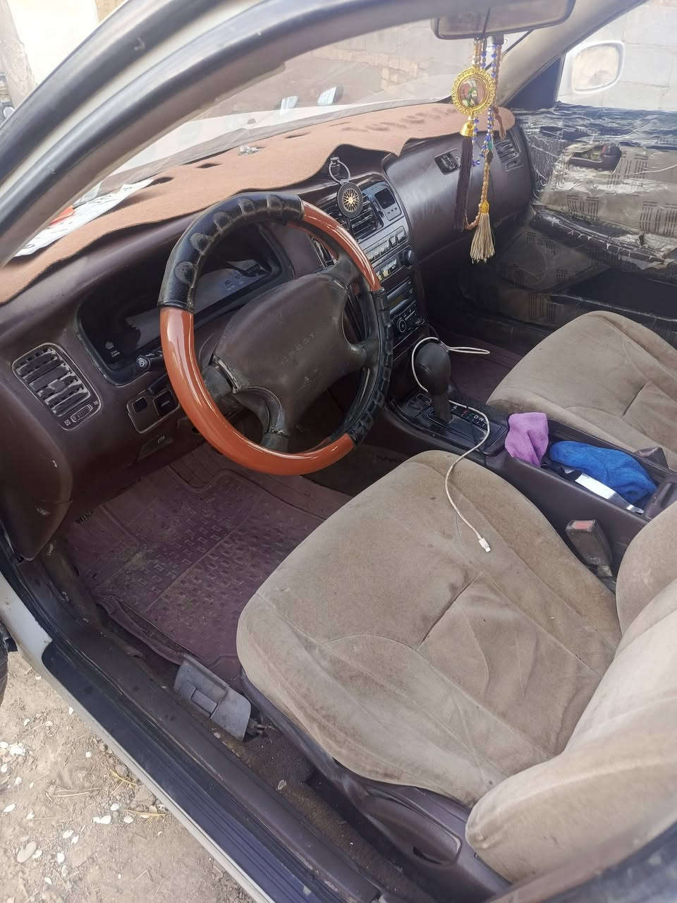 سلام عليكم اخوان كرسته للبيع موديل 92 جاهزه حداديه أموره كله جاهزه ما عده المحرك بي ضعف  مكفوله كص نقل جثه وضربه القويه ***********
