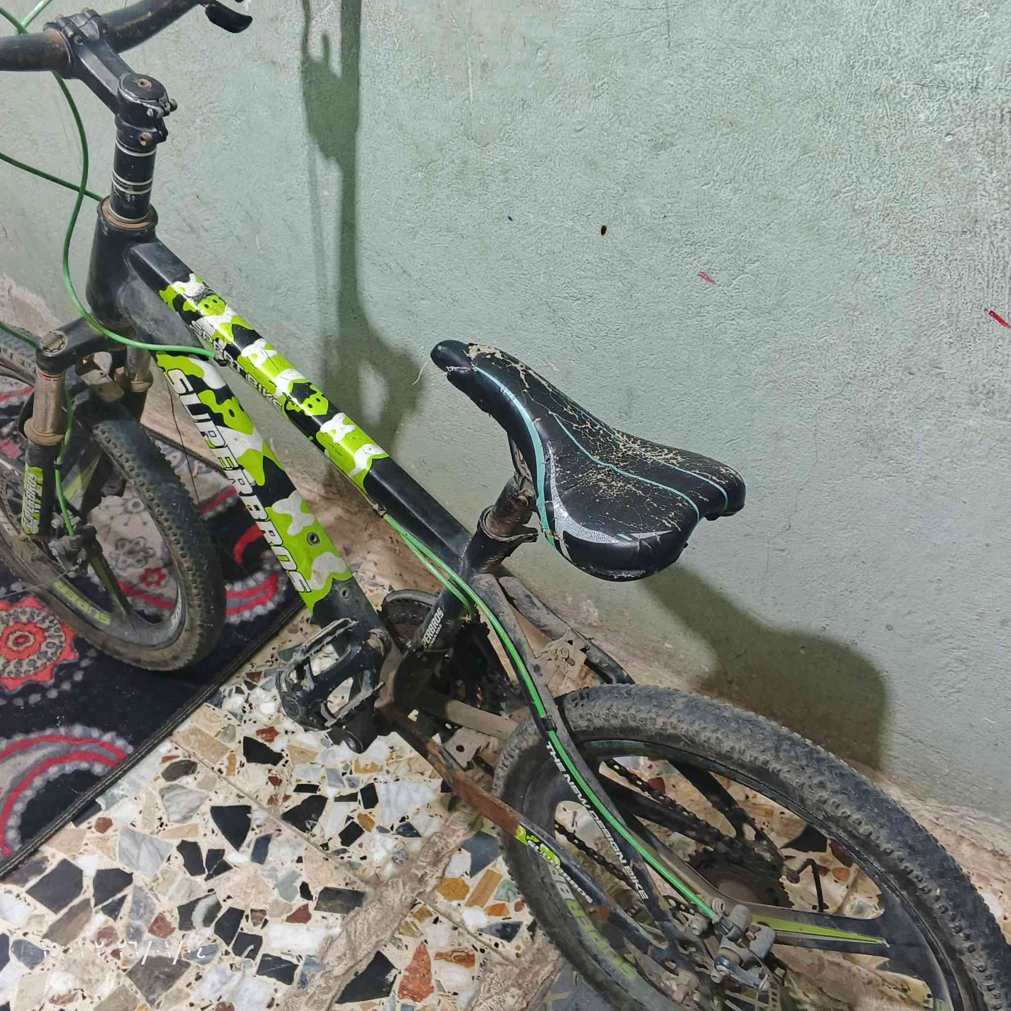 للبيع .... السعر (40 الف وبي مجال ) مكاني مدينه الصدر . للتواصل ***********
