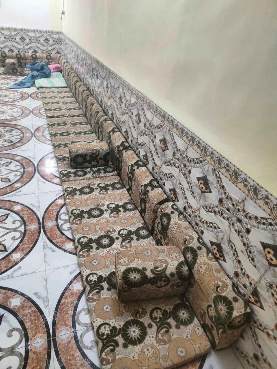 سلام عليكم ديوان للبيع 
نظيف كلش سعر 300 بيه مجال 
عنوان الشطره


**إذا كنت صاحب هذا الإعلان وتريد حذفه لأي سبب، رجاءا أرسل رسالة إلى الدعم الفني**