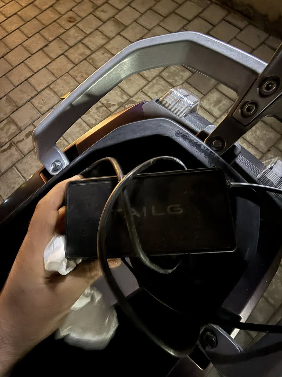 دراجه شحن الصاعقه تايلج 6 بطاريات دبل لون متغير ملف 2000  دبل سويج ودبل كارت استعمال الدراجه شهر  تاير حجم 12 مكاني بغداد قرب جامع النداء اي استفسار هذا رقمي ***********
