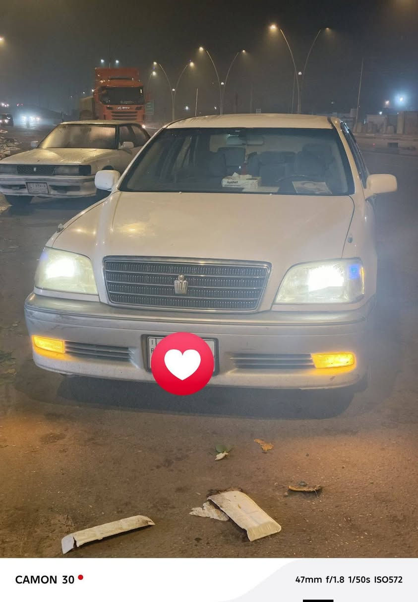 السلام عليكم ملكة جنون دكمة وحدة كرستال كصة جنطة محرك ونجي ٢٠٠٠ اقتصادي وبنفس الوقت بي شلعة راقية محرك وكير كفالة تخم تاير جديد اول البارحة شديته تبريد ثلج حدادية جديدة بيها لوحات بصرة شاغر بدون سنوية السعر ٣٧ وبيه مجال قليل
مكاني البصرة شط العرب الفيحاء 
هاي تفاصيل كاملة بعد لحد يسالني على شي ذاكره ربي يحفظكم
رقمي ***********
