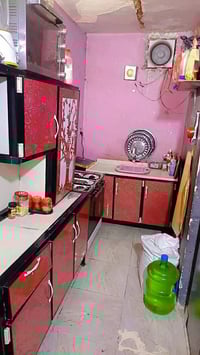 بيت ركن • حوش كبير • قرب صيدلية شيرين