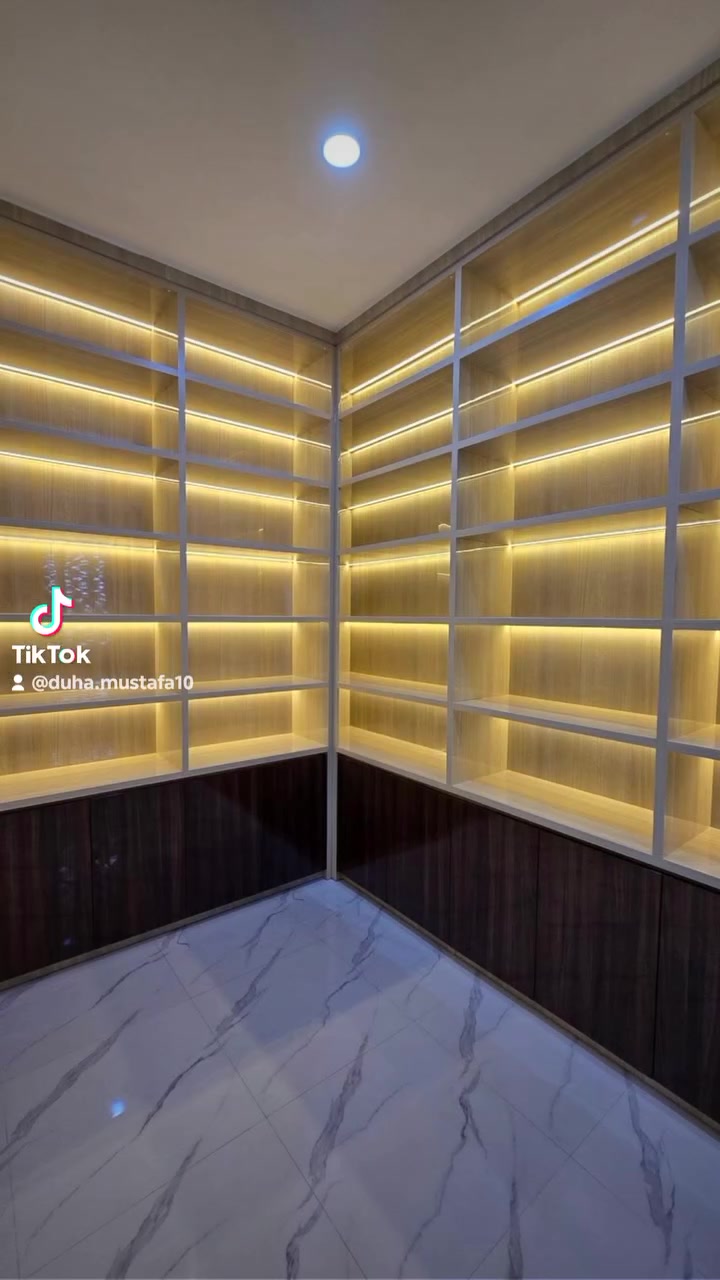 فاترينات خشب بتصاميم عصرية وجودة *********** واتس اب
عالية ✨

نصنع الفاترينة اللي تبرز شغلك بأجمل صورة، بأدق التفاصيل وأفضل أنواع الخشب.

🔹 تصميم حسب الطلب
🔹 تشطيب احترافي
🔹 جودة تدوم لسنوات
موقعنأ :بغداد ساحة النصر بداية شارع الامنيوم
